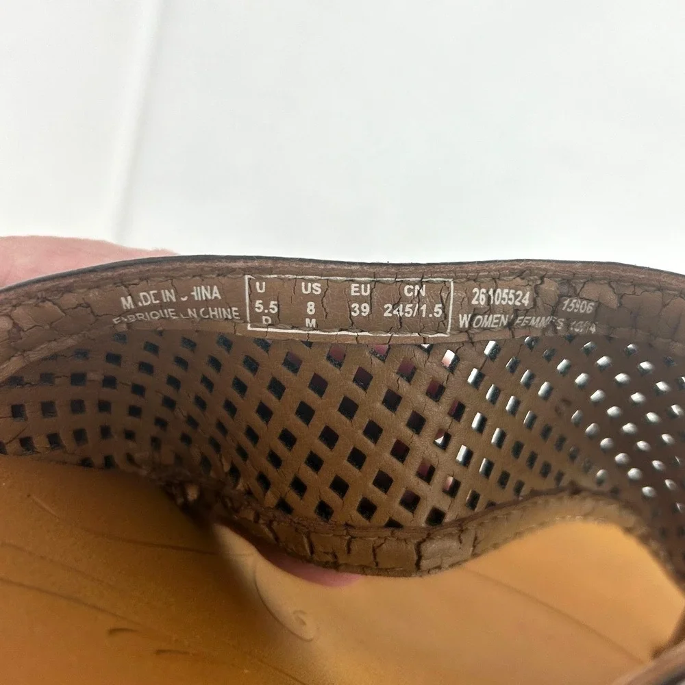 Clarks Collection Brown Perforated Flip Flop‎ Wedge Sandals Womens 8M